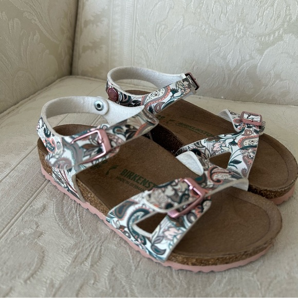 So adorable! Birkenstock Rio sandals parsley light rose print super comfy size29 - Picture 1 of 7